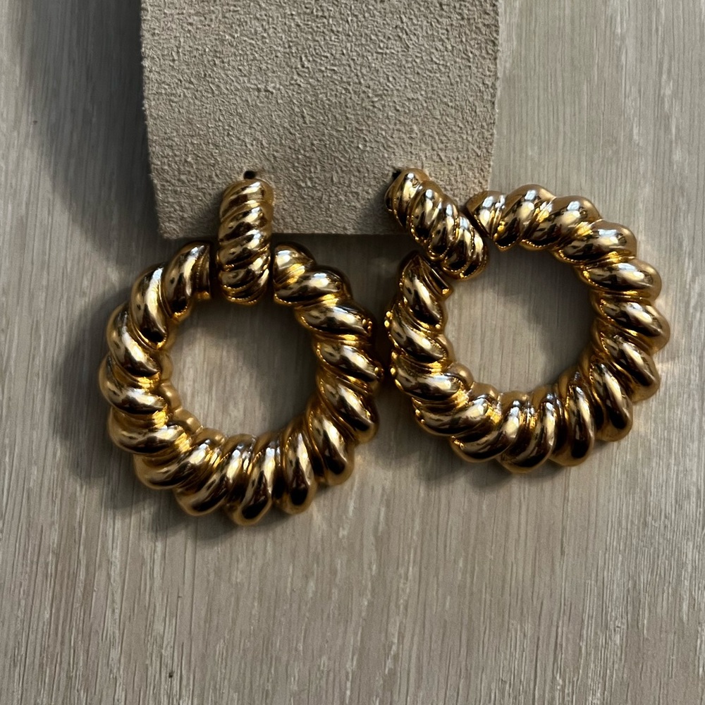 Gold Door knocker Earrings